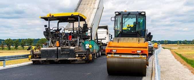 Mercado de equipamentos para pavimentação está investindo em eletrificação e inovações no ecossistema da obra