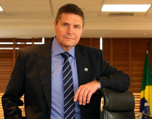 O Brasil e a necessidade de uma nova industrialização