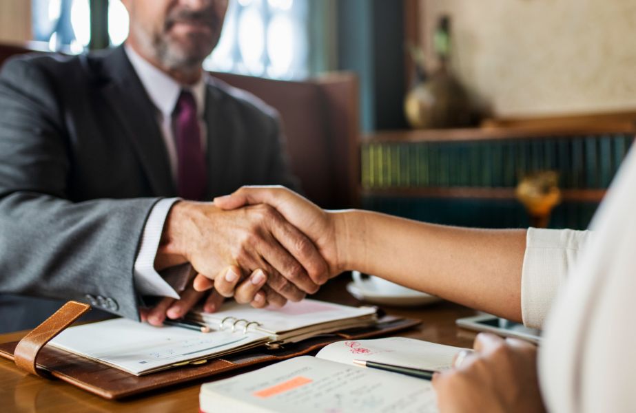 Como a Consultoria Jurídica da ABIMAQ/SINDIMAQ protege sua indústria?